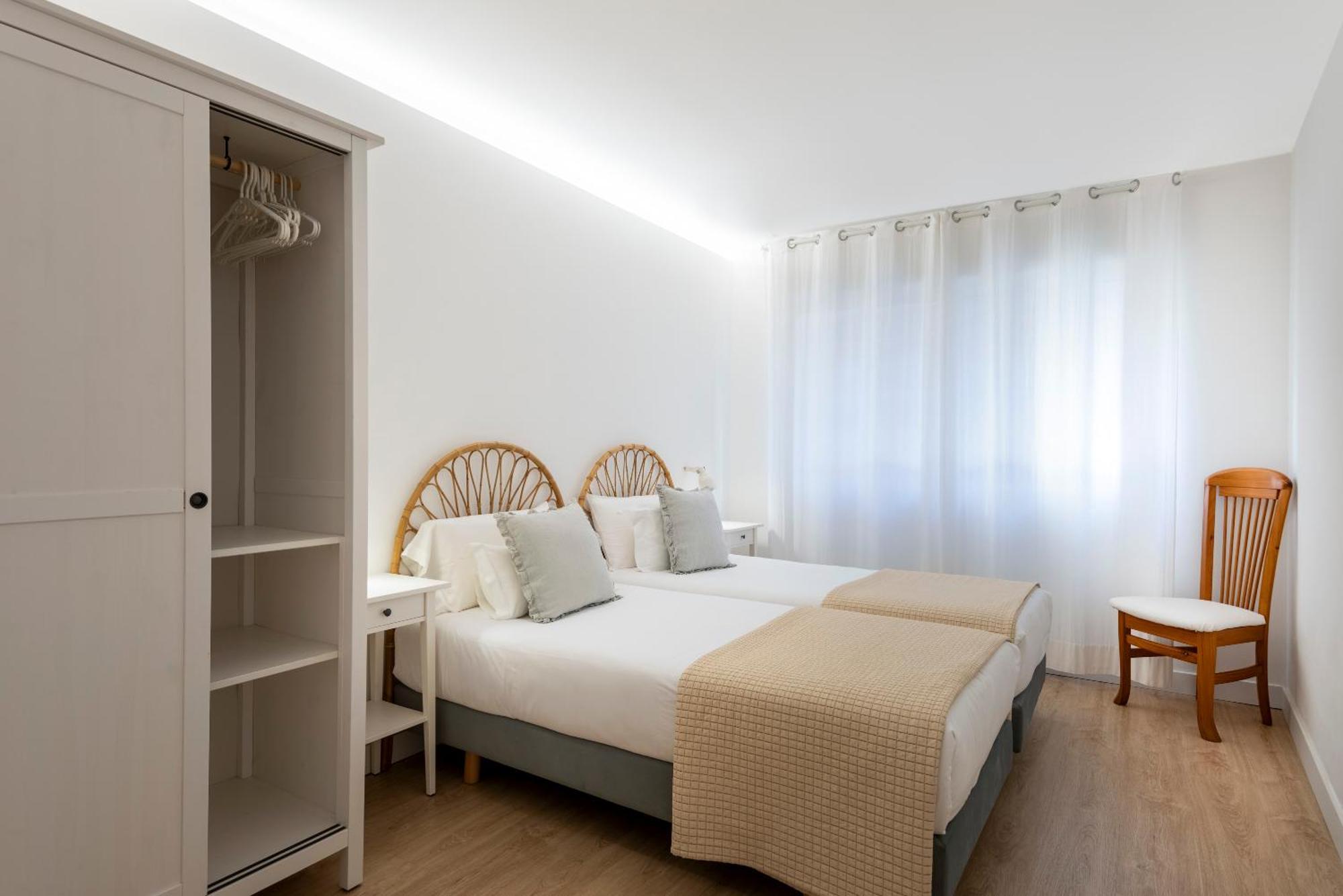 Apartamento A 140 M Playa Caneliñas- 2 Habit. 4-6 Pax  Sanxenxo Exterior foto